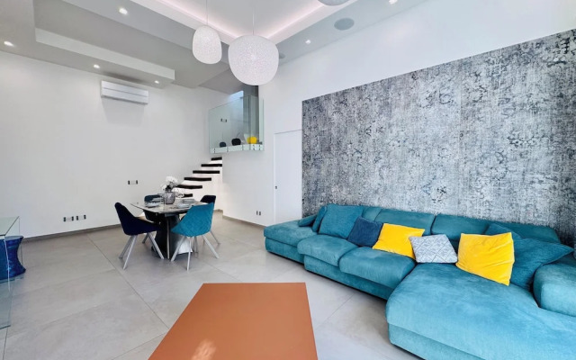 YourHome - AC Luxury House