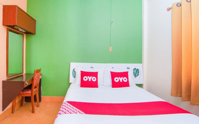 OYO 534 Phasuk Hotel