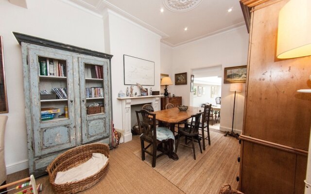 Bright and Homey House With Garden, for 5