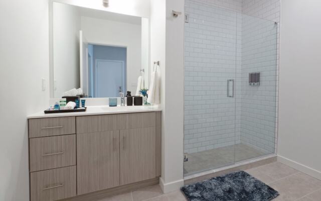Luxury Furnished Apartments by Hyatus at Amistad Park