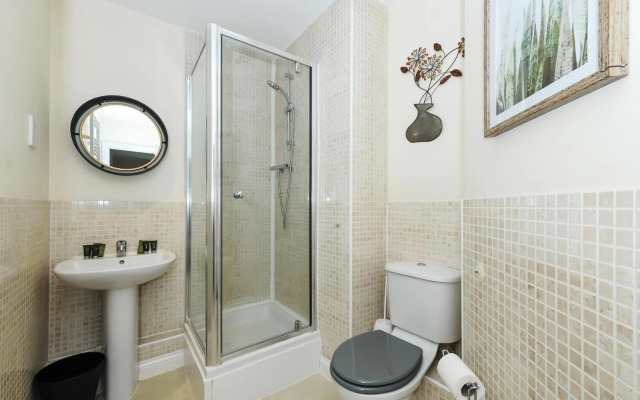 Hunters Wharf River View by Select SA