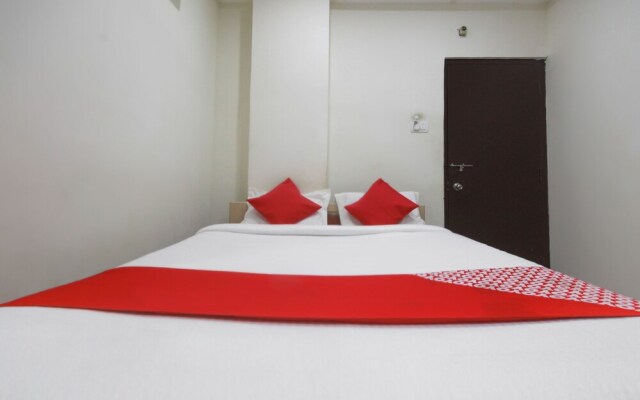 Hotel Cm Residency by OYO Rooms