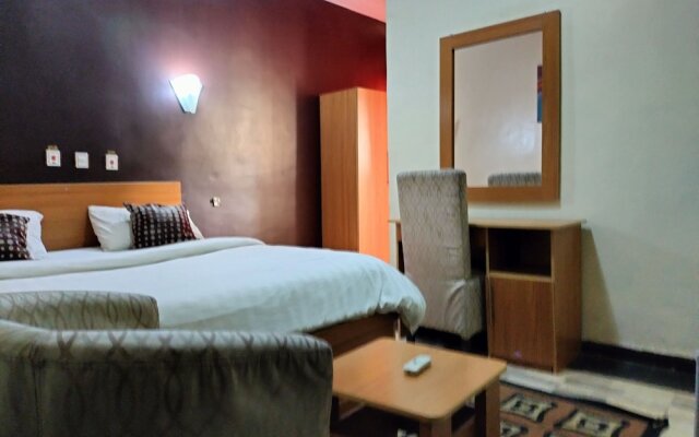 Steffan Hotel and Suites