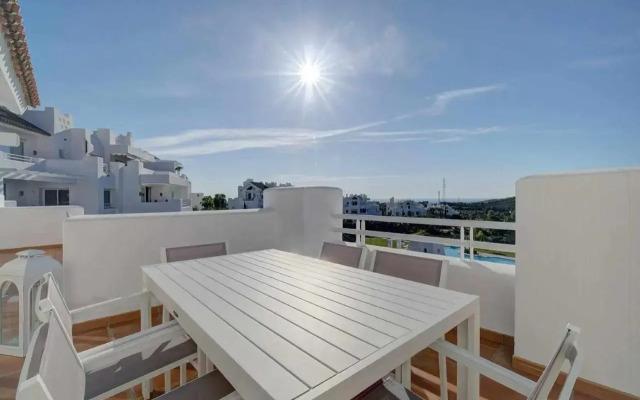 Luxury Penthouse Alcazaba Lagoon EHHouse
