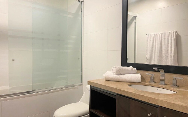 Redibuk - Luxury duplex 1BR Miraflores