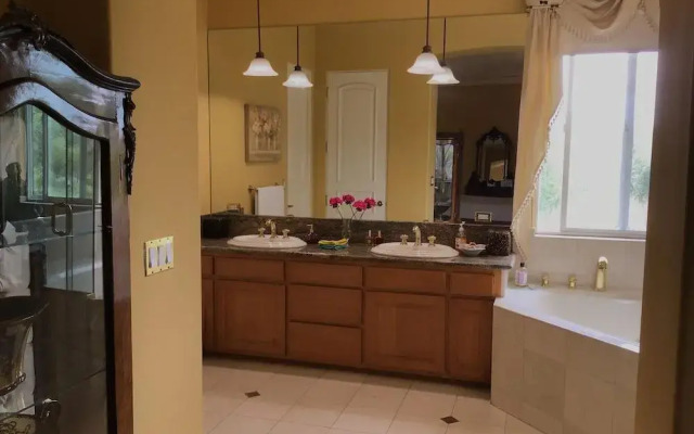 Sunshine Mountain Bed and Breakfast