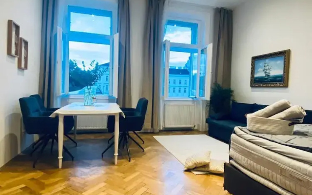 Comfortable 1BR Apartment Westbahnhof