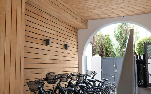 Hebe Hotel