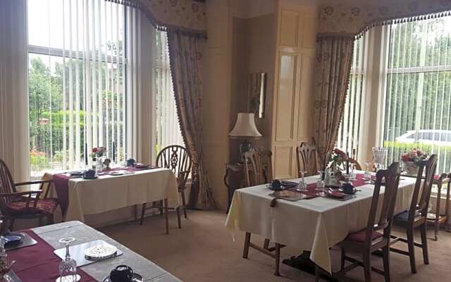 Strathcona Guesthouse