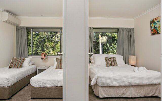 2 James Cook Apartments Holiday Rental