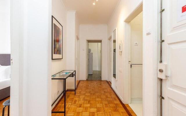 Feel Porto Stylish Flat IV