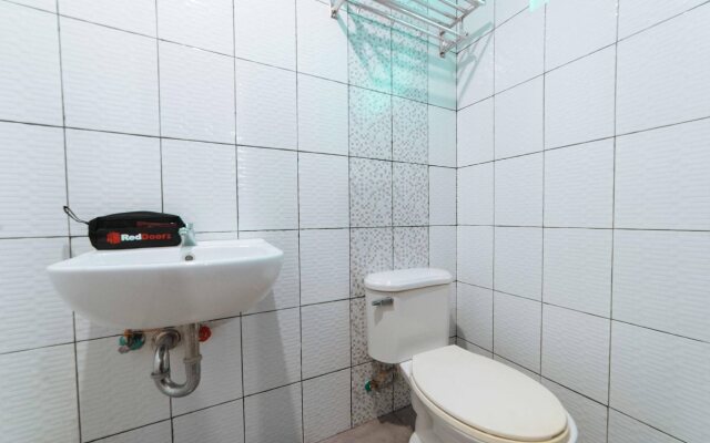 RedDoorz near Robinsons Cybergate Davao