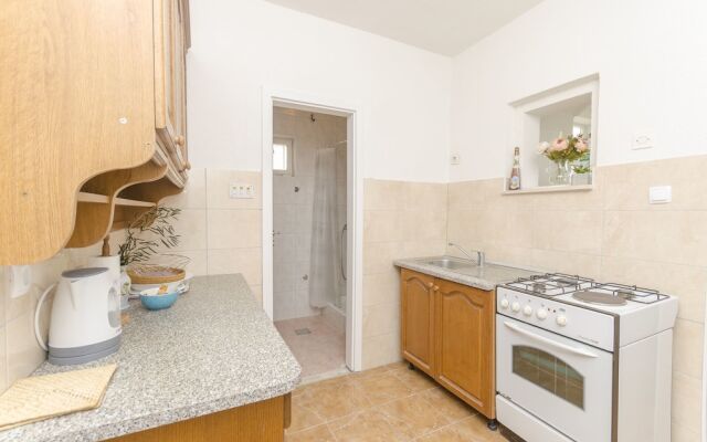 Apartments Tiho