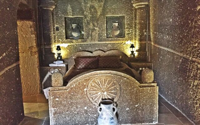 Antique Terrace Suites