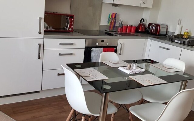 Domineon Suites Empress Heights