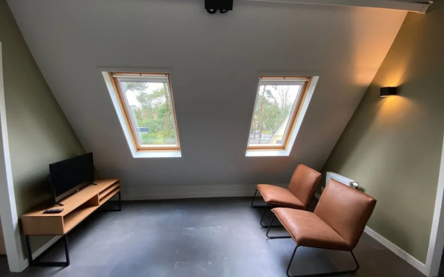 Nice Villa With 4 Bathrooms, Near Vrachelse Heide