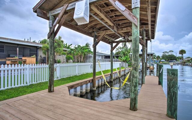 Sunny Canalfront Getaway, 8 Mi to Cocoa Beach