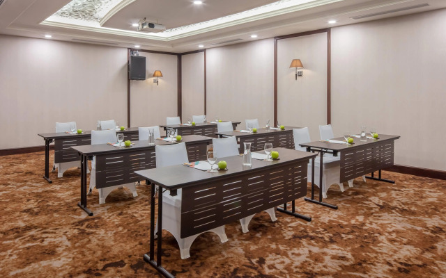 Melia Vinpearl Danang Riverfront