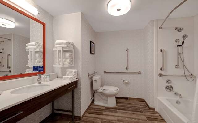 Hampton Inn Crown Point
