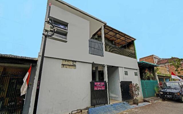 Oyo 91592 Aaliya Guest House Syariah