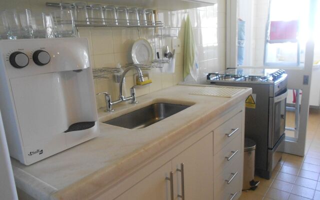 Gohouse - Cupertino 1104