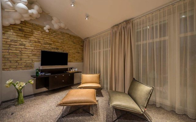 Artagonist Art Hotel