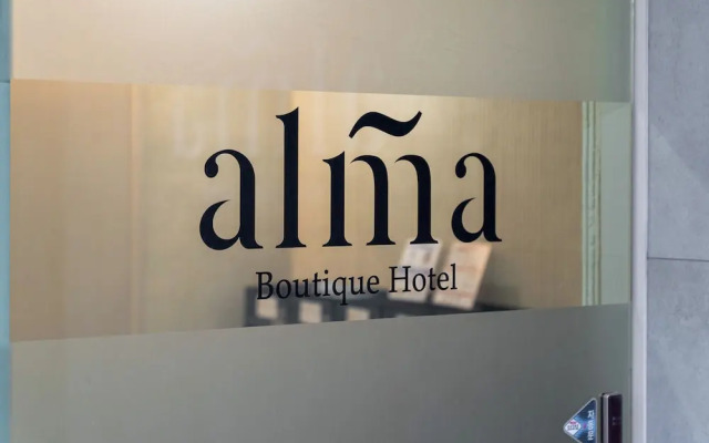 Alma Hotel