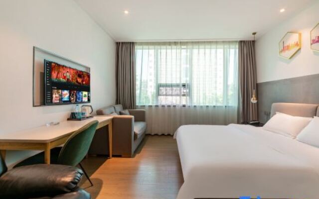 Waito Hotel (Guangzhou Kecun Metro Station Liying Plaza)