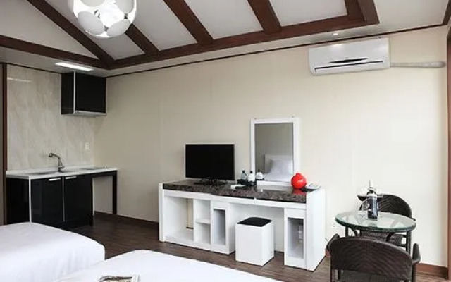 Jejusunset Village Pension