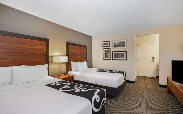 La Quinta Inn & Suites by Wyndham N Little Rock-McCain Mall