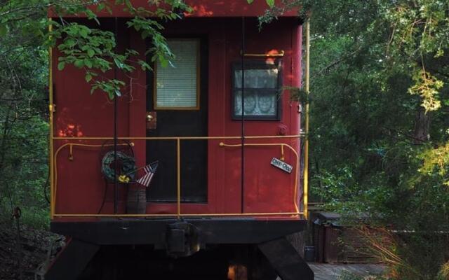 Livingston Junction Cabooses and Cabin