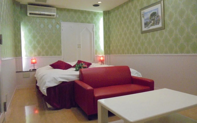 HOTEL MOULIN ROUGE - Adults Only