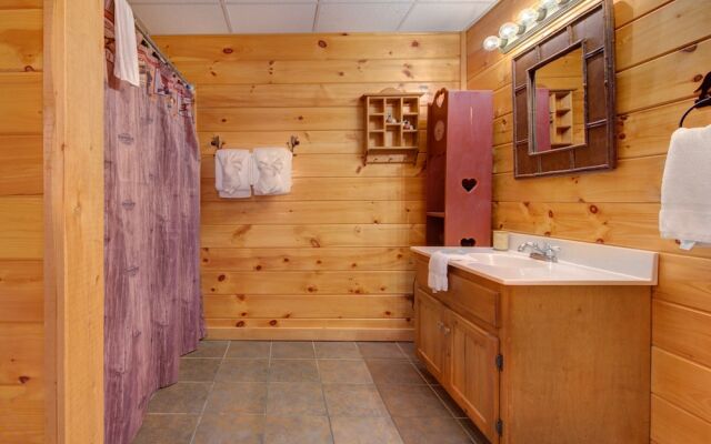 Arrowhead Lodge by Vtrips