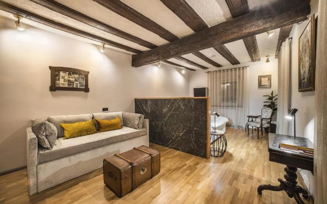 Hotel Pok Garni