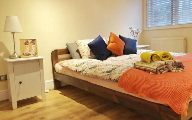 Lovely flat in West Kensington Central London