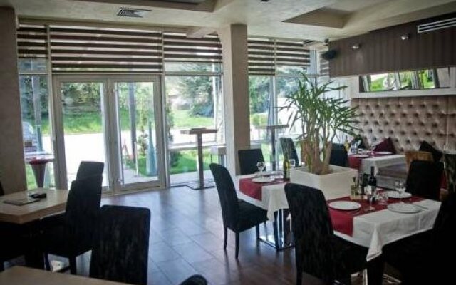 Hotel Luka's