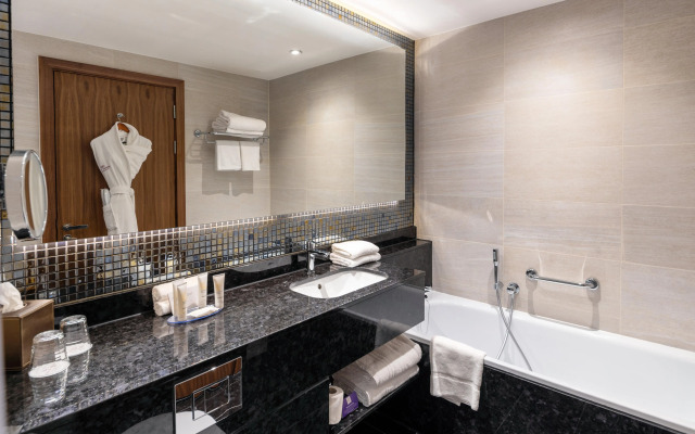 Crowne Plaza London Heathrow T4 by IHG