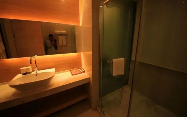 COCO Coconut Grove Boutique Hotel