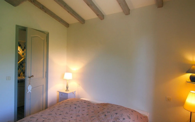 Alluring Villa in La Croix Valmer With Swimming Pool