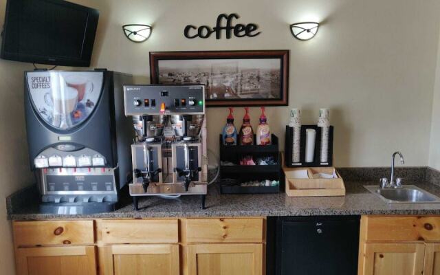 Cody Legacy Inn & Suites