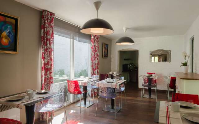 La Ferme Blanche, The Originals Relais