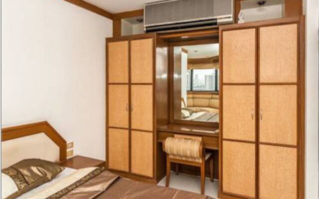 Ebony Towers At Parkview