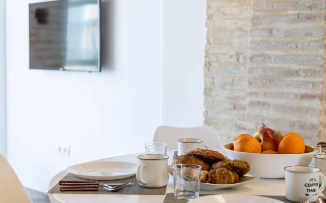 CATHEDRAL LUXURY TERRACE FLAT 2BR,2BA, A\C,Wifi