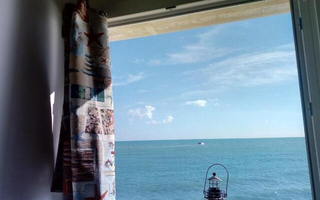 Casa Adriana Fronte Mare
