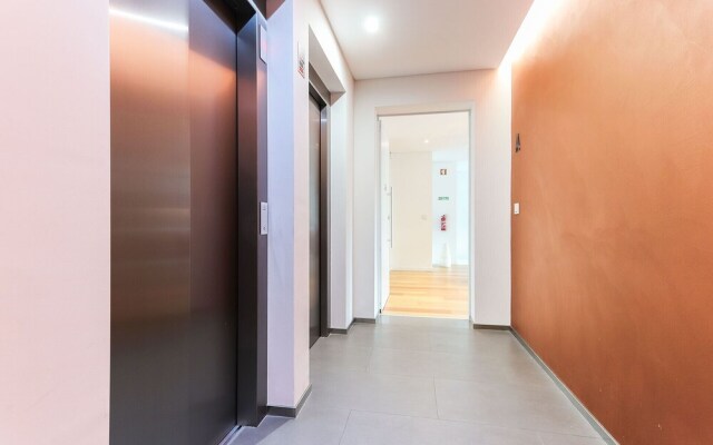 Benfica Lux Terrace by Homing