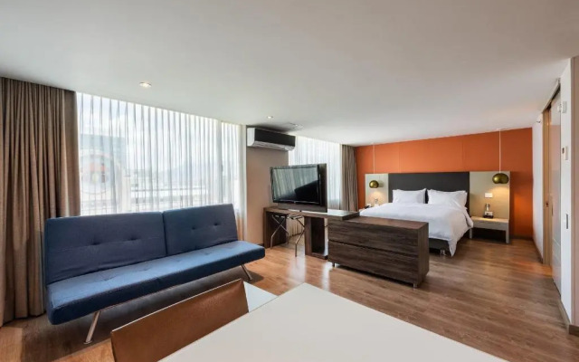 Holiday Inn Express & Suites Medellin