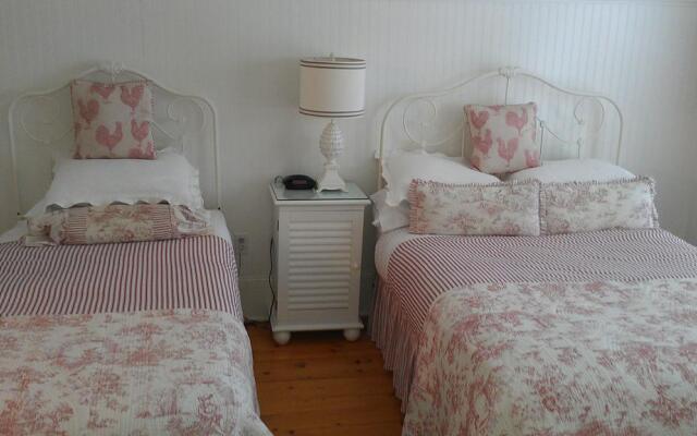 Mahone Bay Bed and Breakfast