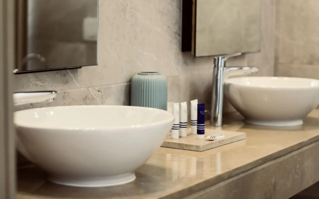 The G Hotel Seashell