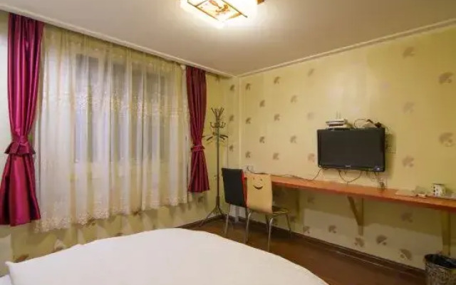 Danyang Haizhou Hotel