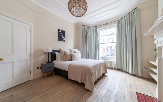 5 Bed Apartment in Clapham